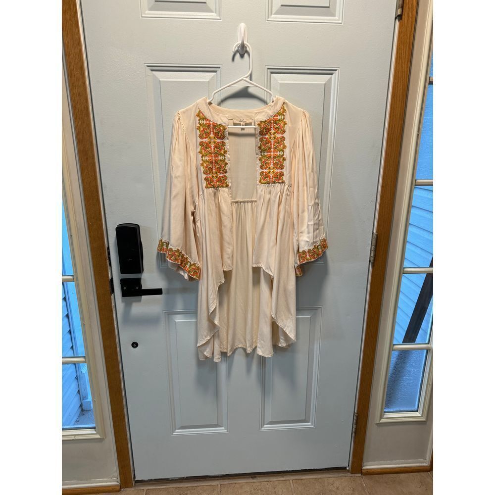 Women's Chelsea & Violet Floral‎ Embroidered Boho Peasant Kimono Size Medium